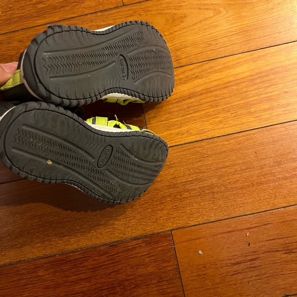 Carter's Sandals for boy size 10M - Picture 5 of 7